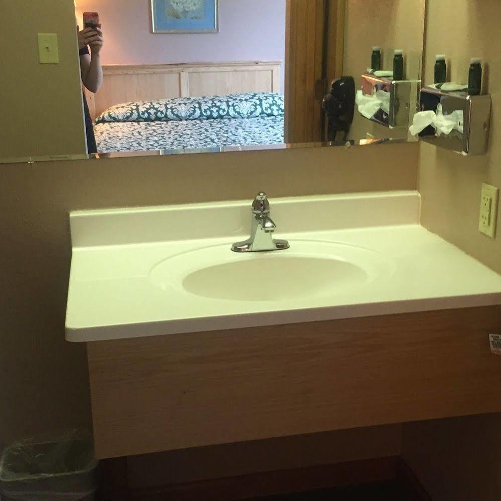 Alleghany Inn Sparta Bagian luar foto
